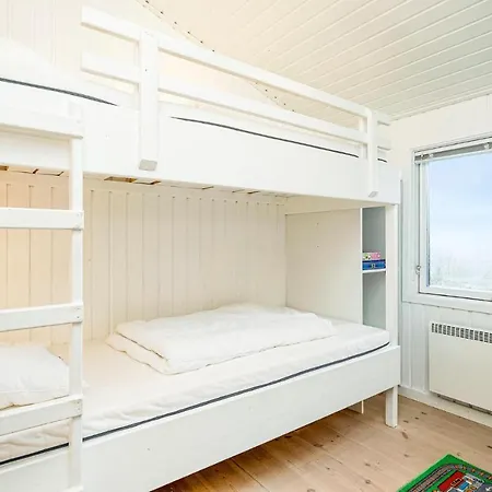Three-bedroom In Tatil Evi Løkken