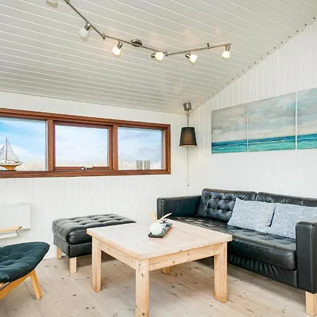 Three-bedroom In Tatil Evi *