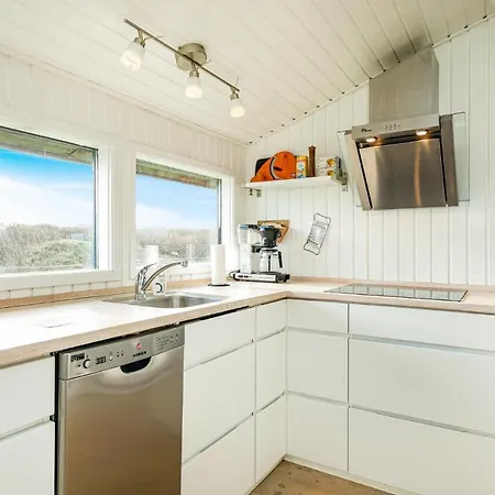 Gorgeous In With Kitchen