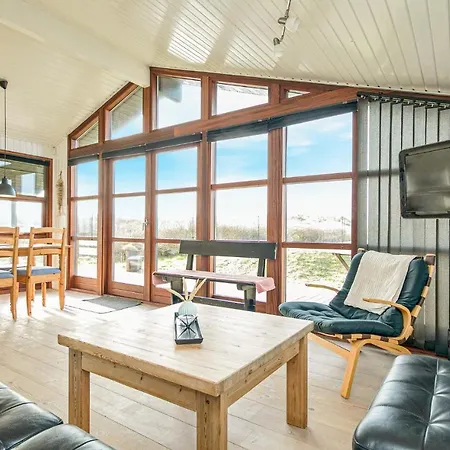Three-bedroom In Tatil Evi *