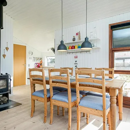Three-bedroom In Løkken